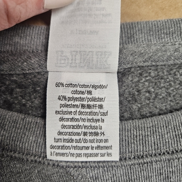 Victoria's Secret PINK Embroidered Flower Sleeve Pullover Sweatshirt Grey Medium - Picture 11 of 15